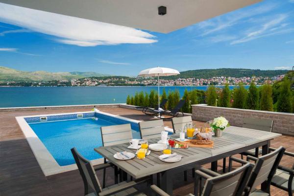 Villa Trogir Twins 1