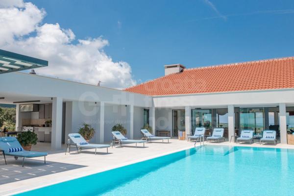 Villa Hilltop Escape