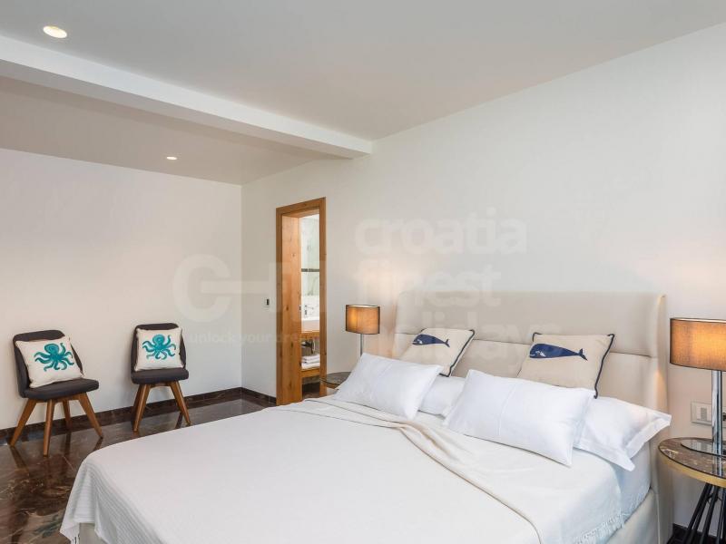 Villa Andromeda , Islands  