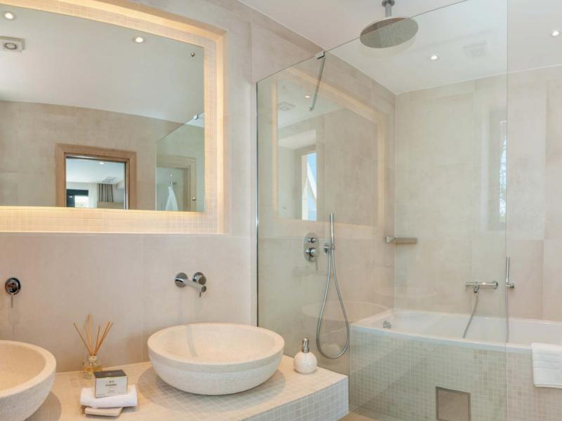 Villa La Cream , Islands  