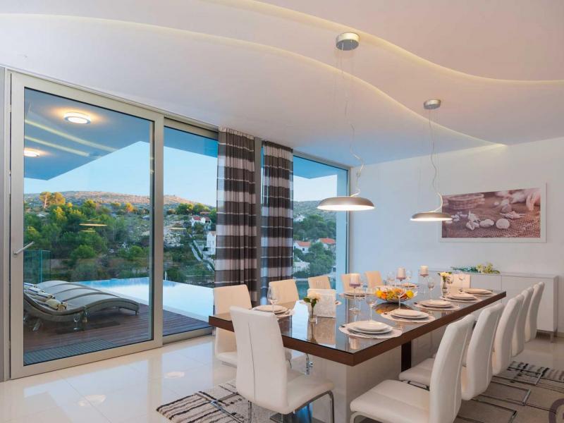 Villa Infinity , Islands  