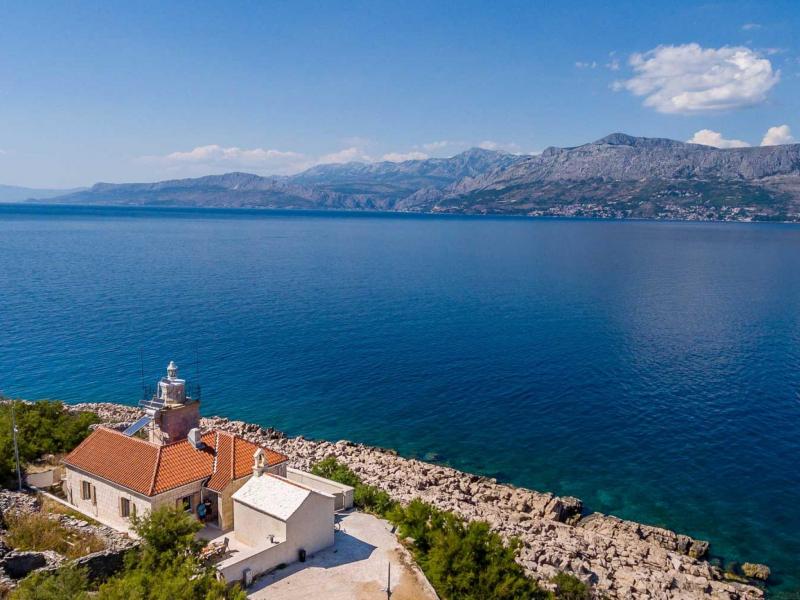 Lighthouse St. Nicholas , Islands  