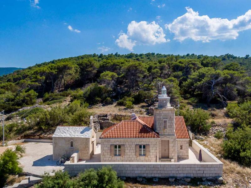 Lighthouse St. Nicholas , Islands  