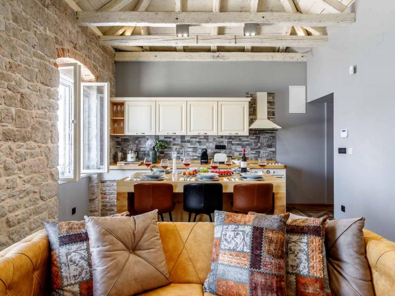 Lighthouse St. Nicholas , Islands  