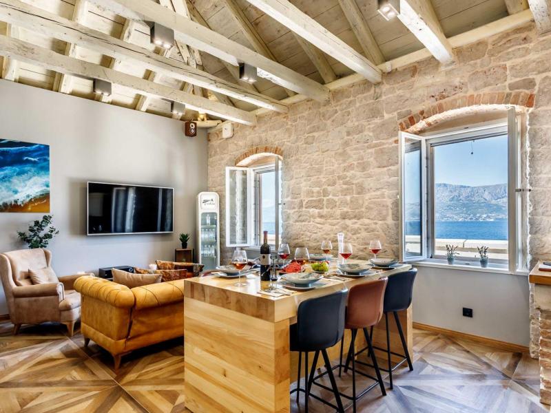 Lighthouse St. Nicholas , Islands  