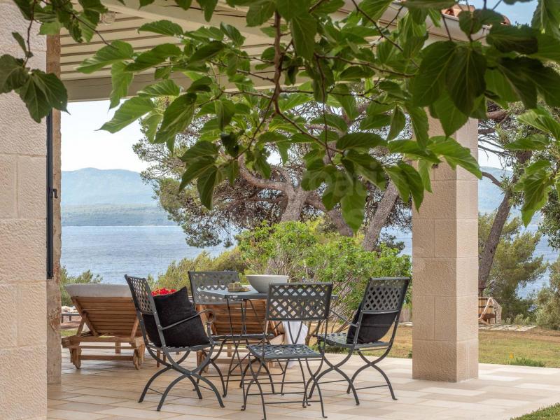 Villa Beachfront Oasis , Islands  