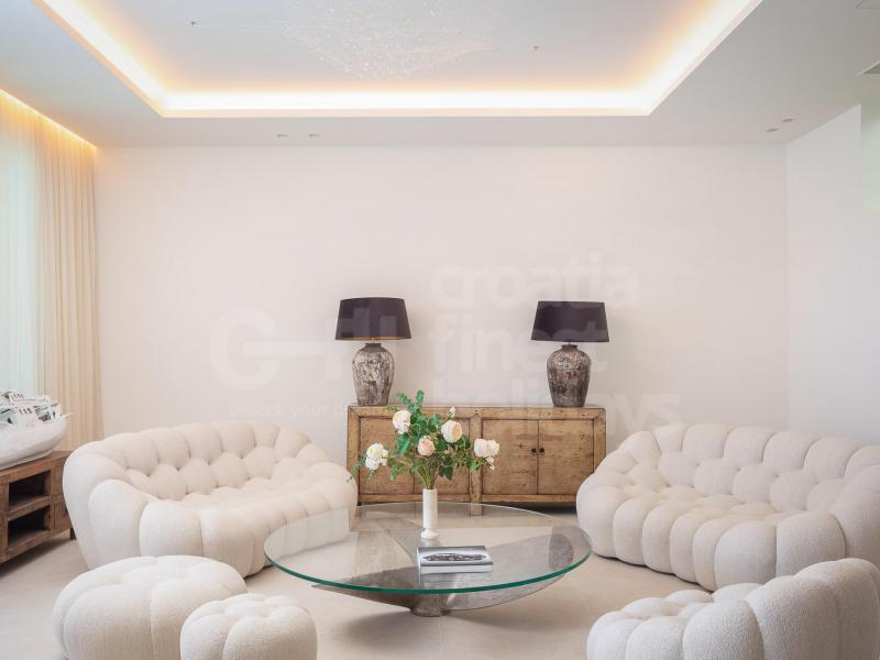 Villa Dorida , Islands  