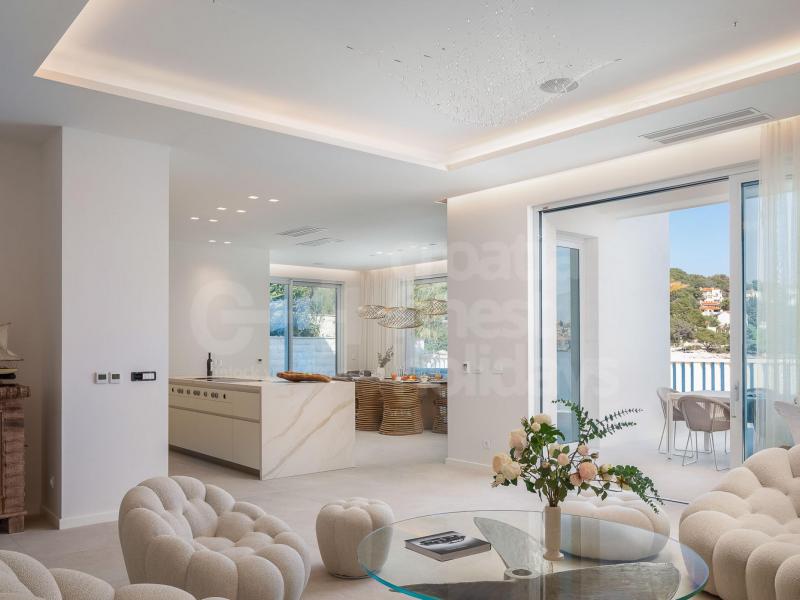 Villa Dorida , Islands  