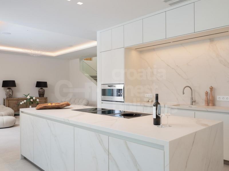 Villa Dorida , Islands  