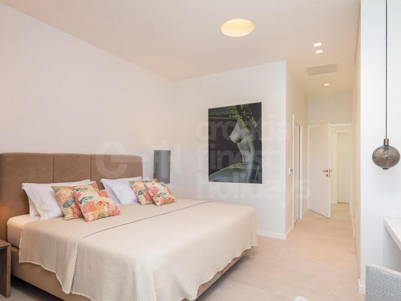 Villa Dorida , Islands  