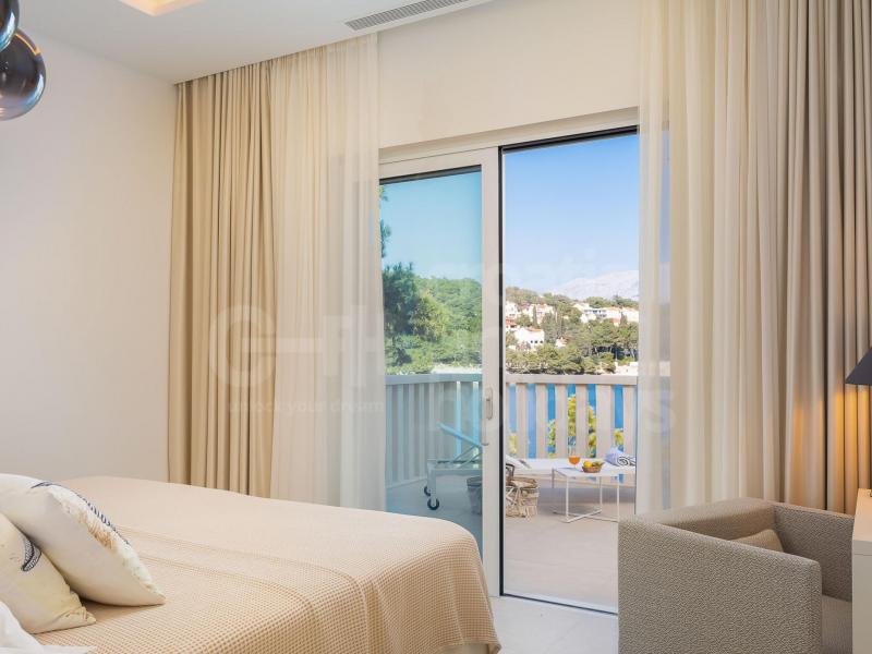 Villa Dorida , Islands  