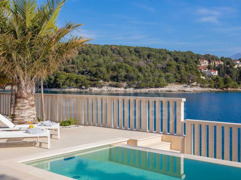 Villa Dorida , Islands  