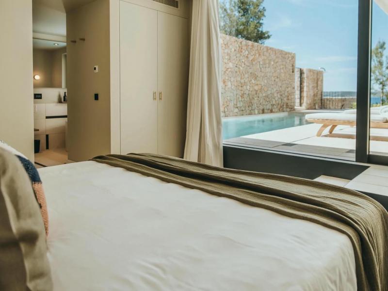 Villa Cascadia , Islands  