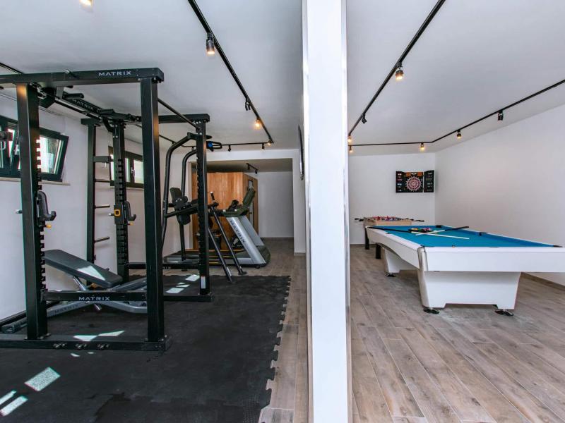 Villa Grande Divina ,   