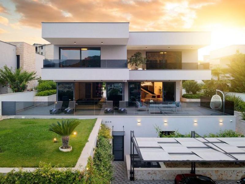 Villa Lucy.Cherry , Dalmatian Hinterland  