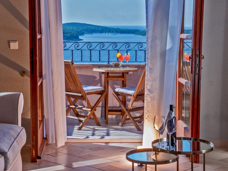 Villa Terra Rossa  , Hvar  