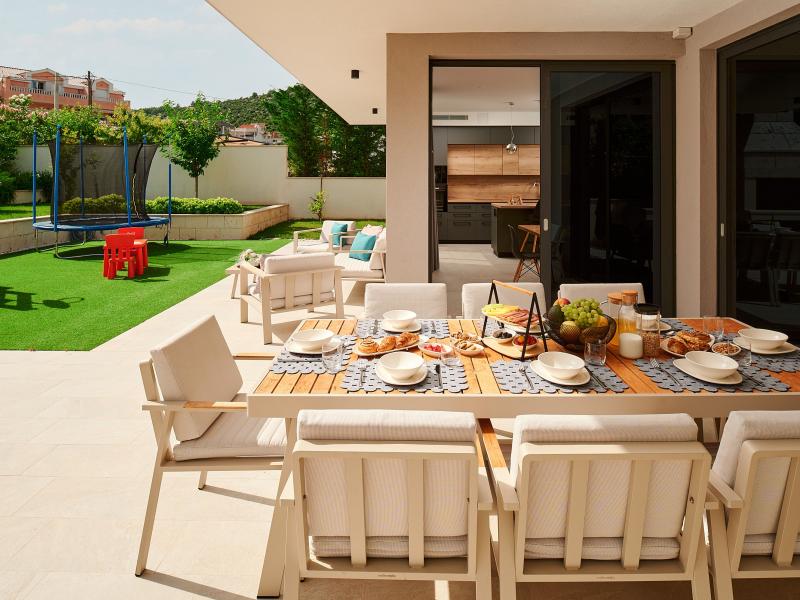 Villa Lucy.Cherry , Dalmatian Hinterland  