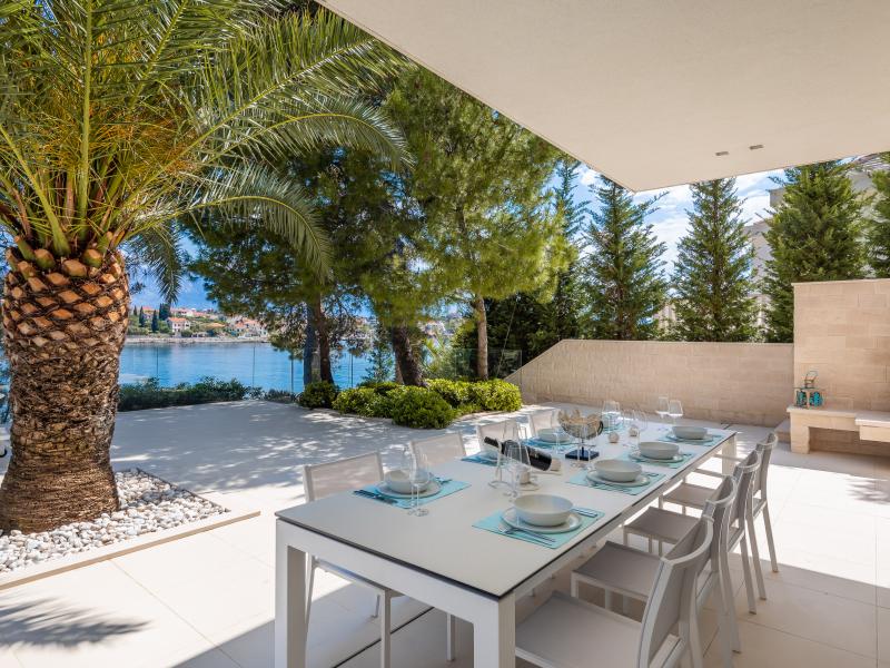 Villa Neptun , Islands  